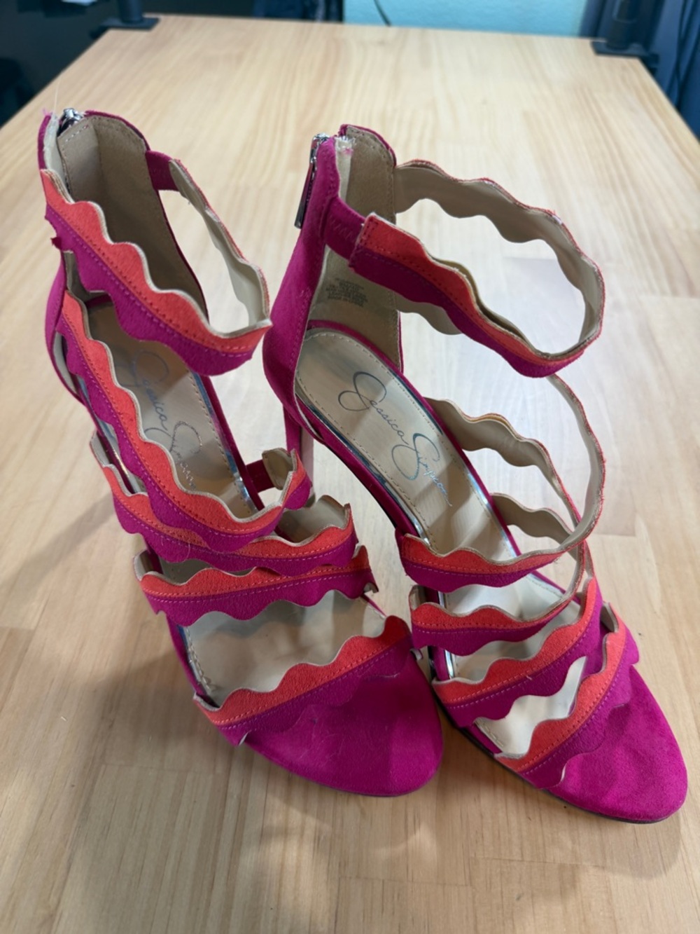 Jessica Simpson Fuchsia and Coral Scalloped Strappy Heels B10